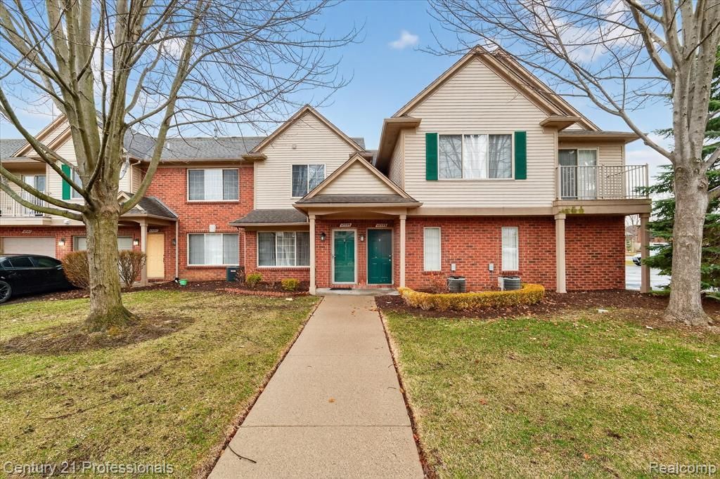 45555 Hidden View Court, Utica, MI 48315 Main Photo