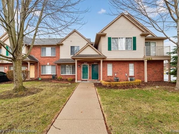 45555 Hidden View Court, Utica, MI 48315