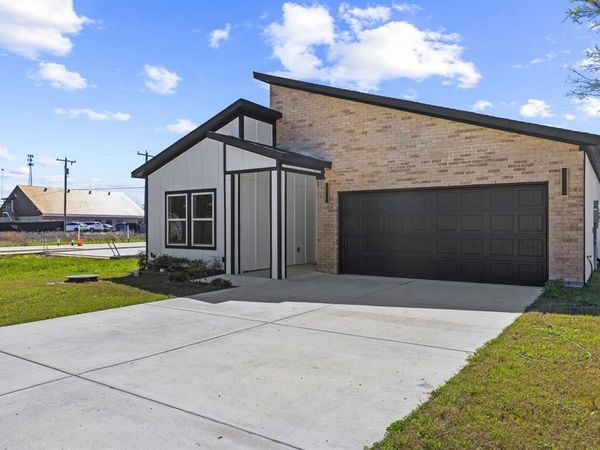 121 Loon Bay Drive, Gun Barrel City, TX 75156