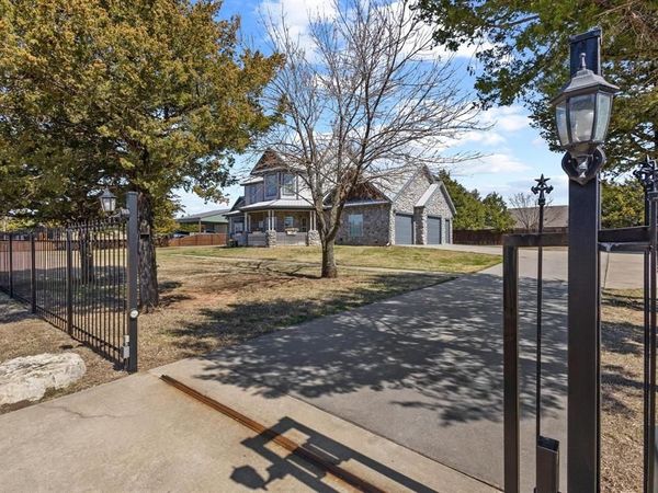 496 Brandon Way, Pottsboro, TX 75076