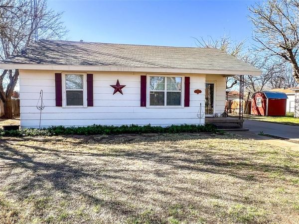 805 N 11th Street, Haskell, TX 79521