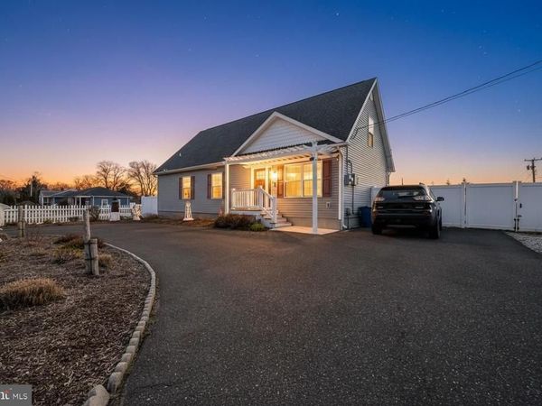 720 TOWN BANK, CAPE MAY, NJ 08219