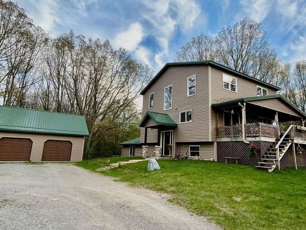 8555 11 Mile Road, Evart, MI 49631