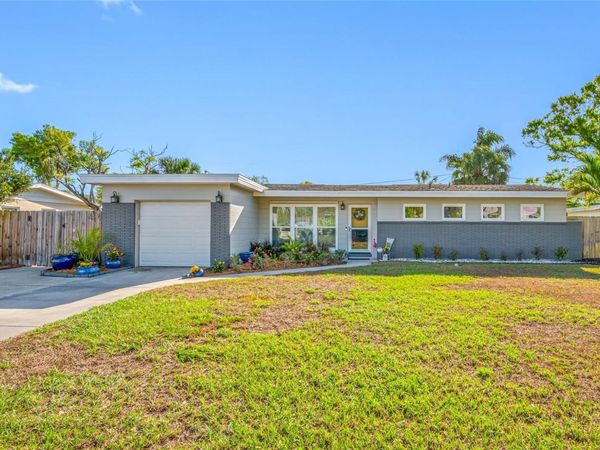 8335 ROBIN ROAD , SEMINOLE, FL 33777