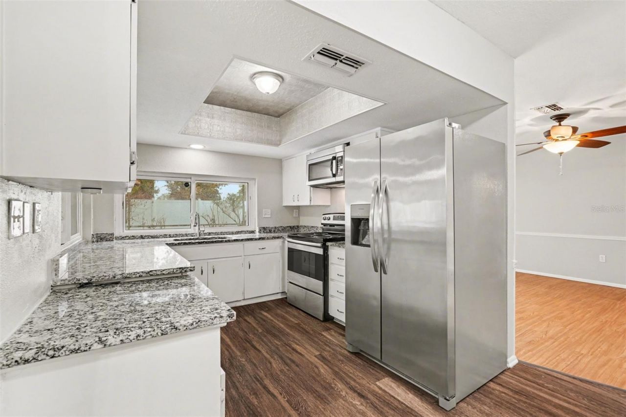 8103 SE Roxboro Drive , Hudson, FL 34667 Photo