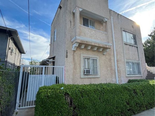 4606 Melbourne Avenue, Unit 2, Hollywood, CA 90027