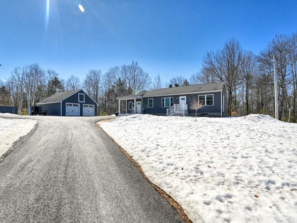 35 Pierce Road, Oxford, ME 04270