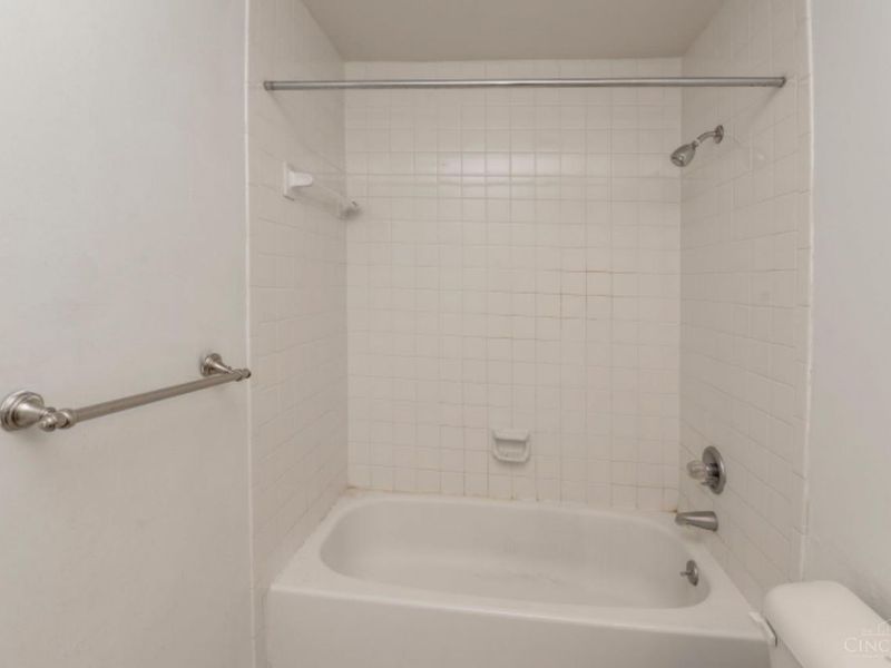 3768 Ashworth Drive, Cincinnati, OH 45208 Photo 13