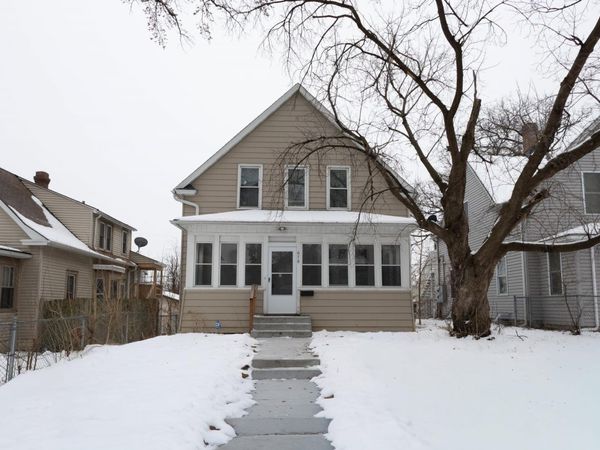 678 Hawthorne Avenue East , Saint Paul, MN 55106