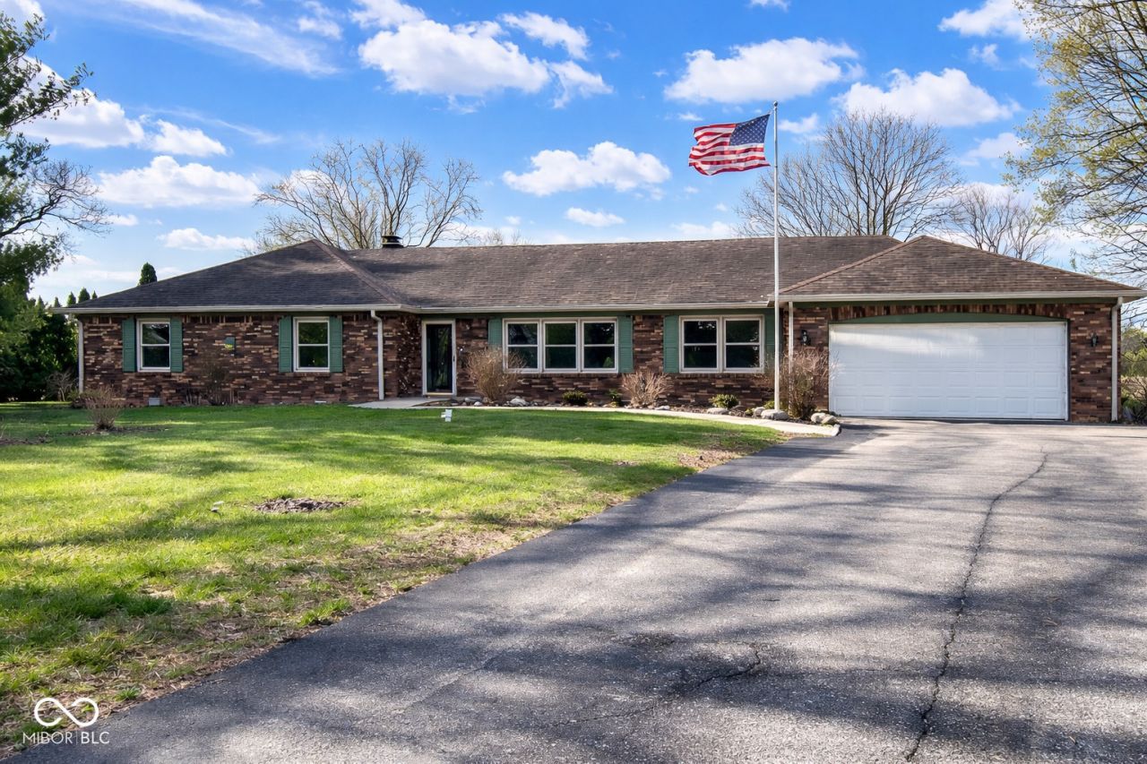 5986 Mia Court, Plainfield, IN 46168 Main Photo