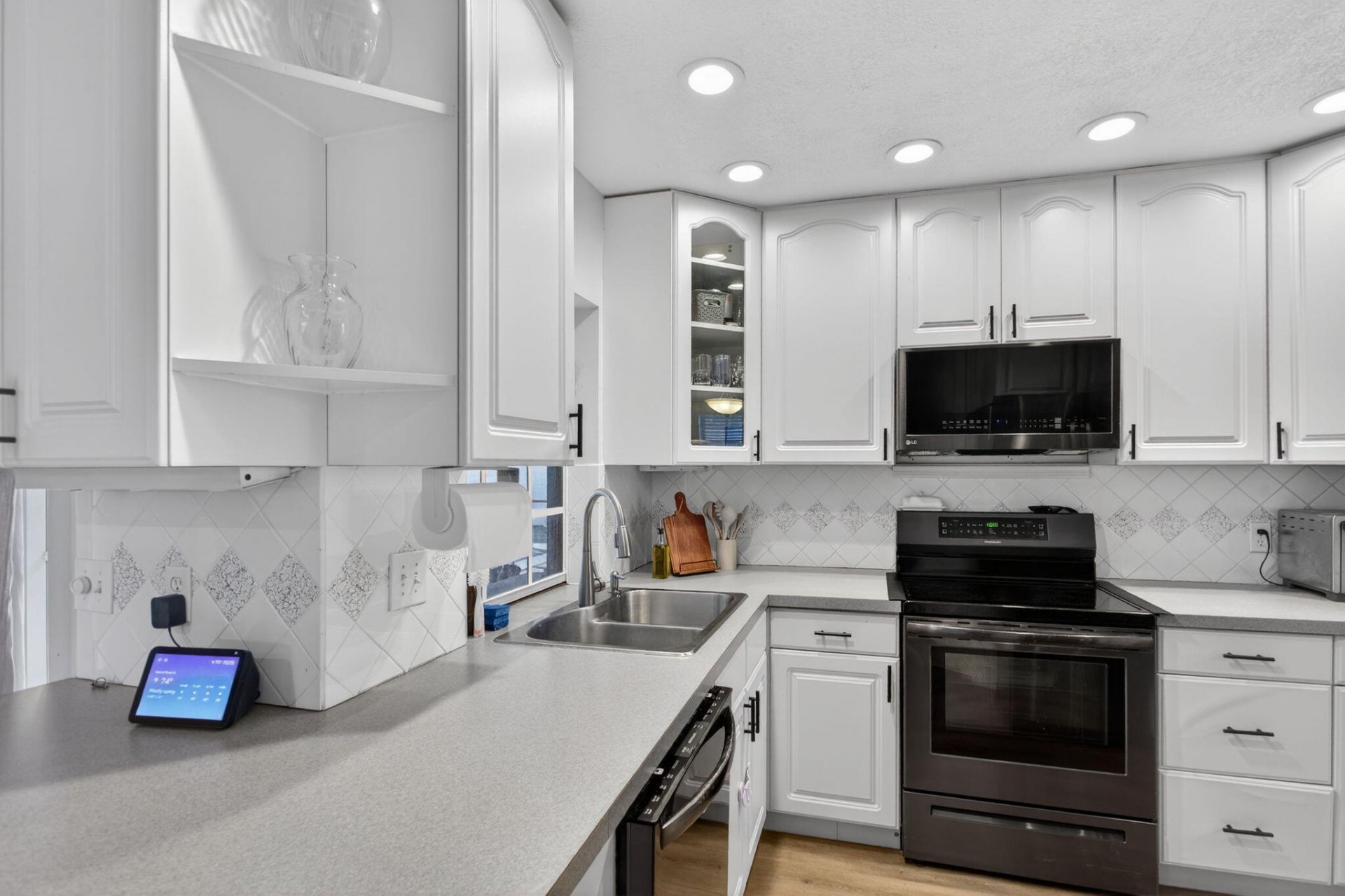 4451 NW 7th Street, Coconut Creek, FL 33066 Photo