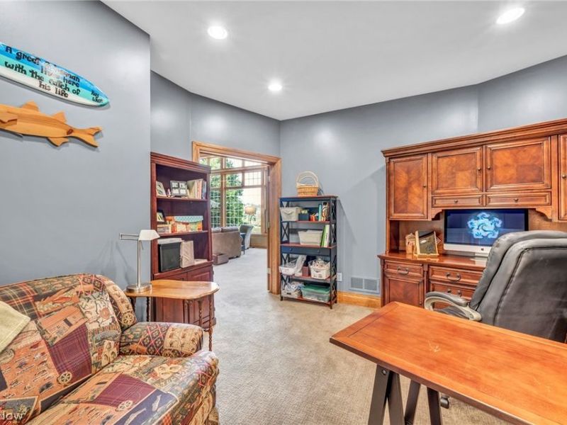 10360 Sawmill Drive, Chardon, OH 44024 Photo 11