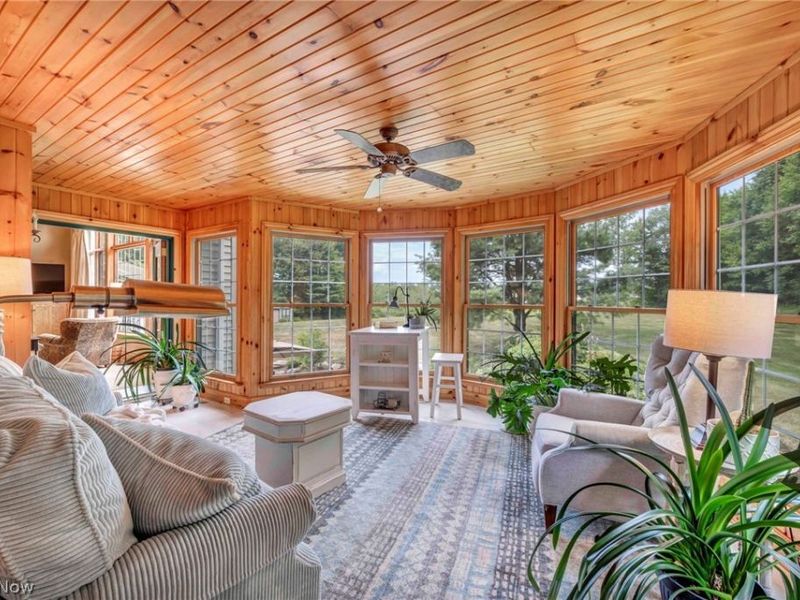 10360 Sawmill Drive, Chardon, OH 44024 Photo 13