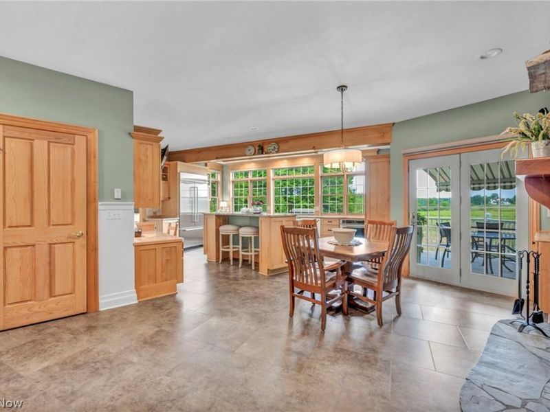 10360 Sawmill Drive, Chardon, OH 44024 Photo 20