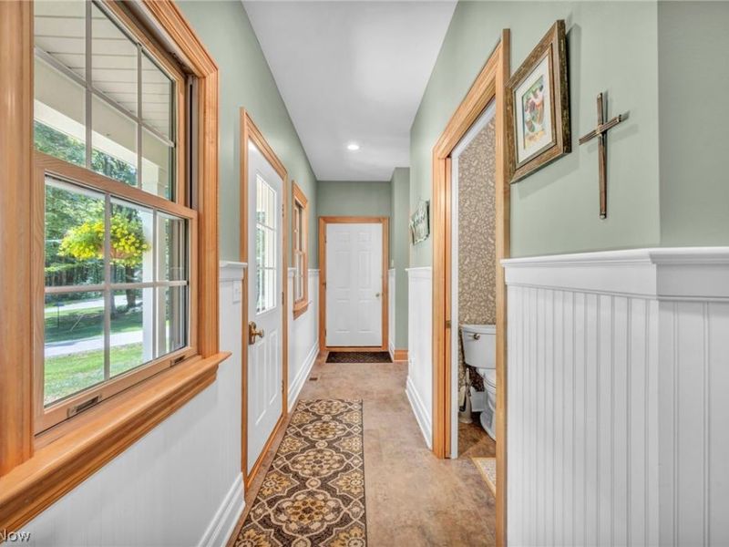 10360 Sawmill Drive, Chardon, OH 44024 Photo 27