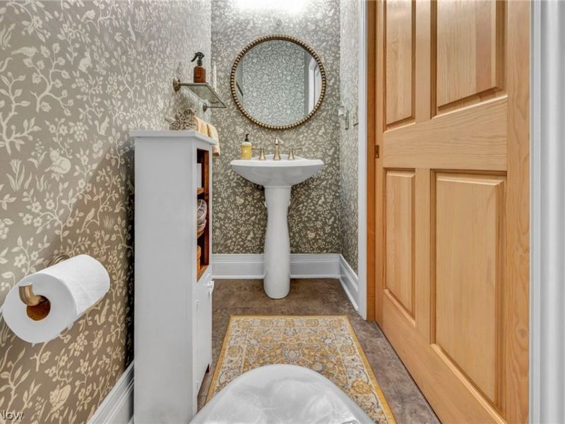 10360 Sawmill Drive, Chardon, OH 44024 Photo 28