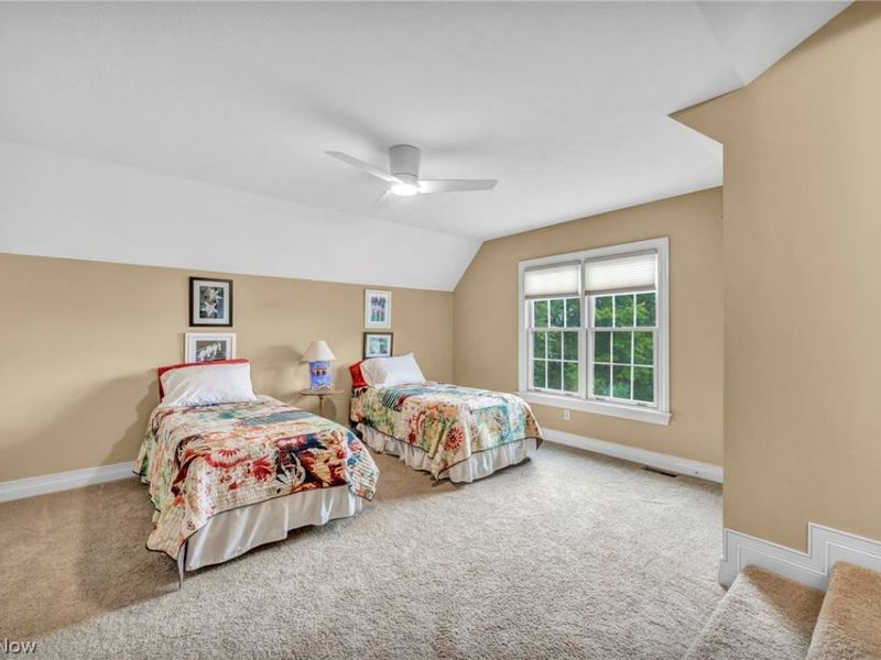 10360 Sawmill Drive, Chardon, OH 44024 Photo 34