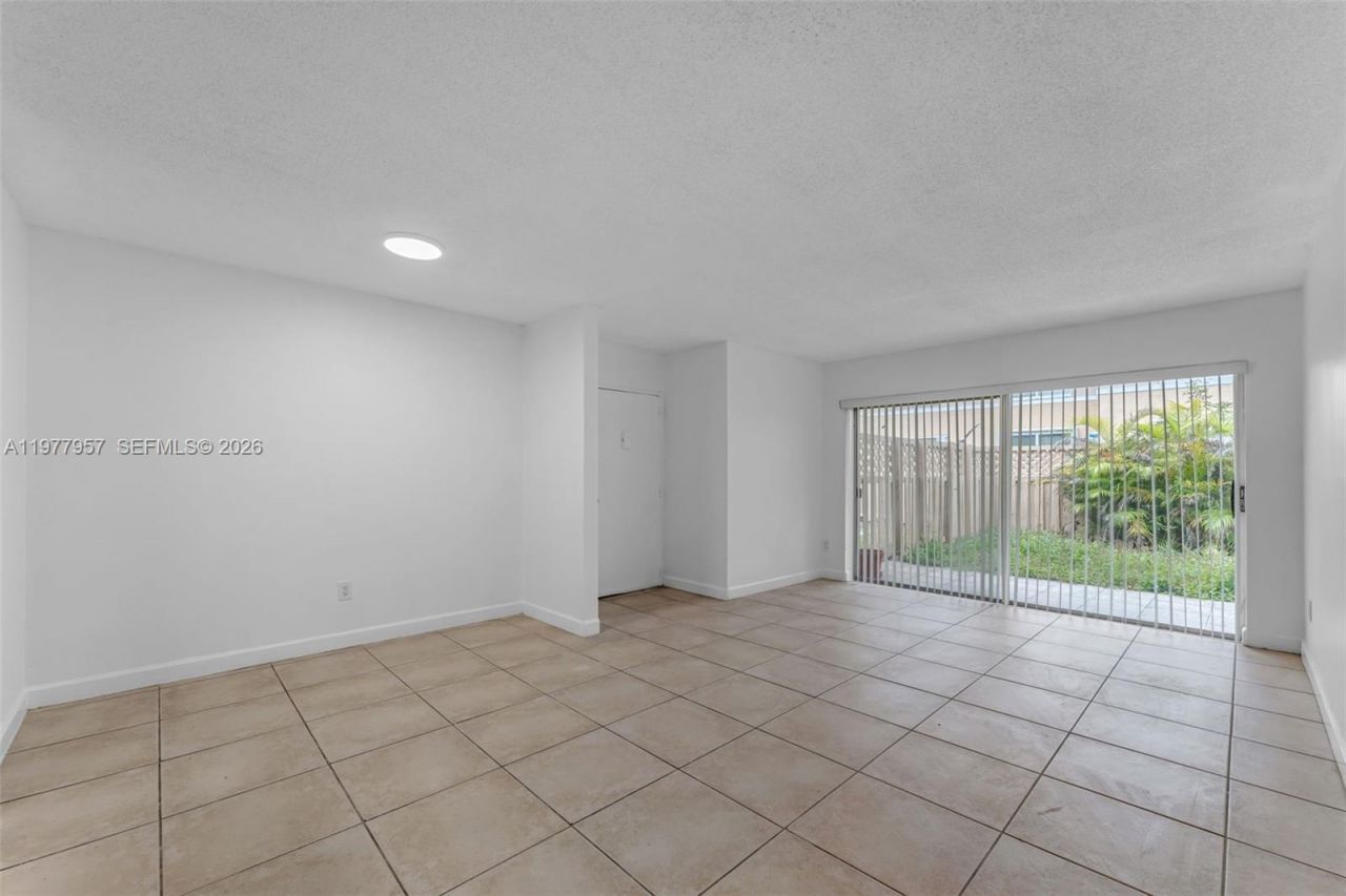 4180 NW 79th Ave, Unit 1D, Doral, FL 33166 Photo