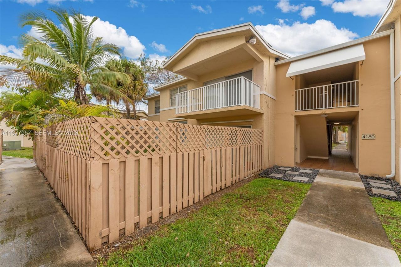 4180 NW 79th Ave, Unit 1D, Doral, FL 33166 Photo