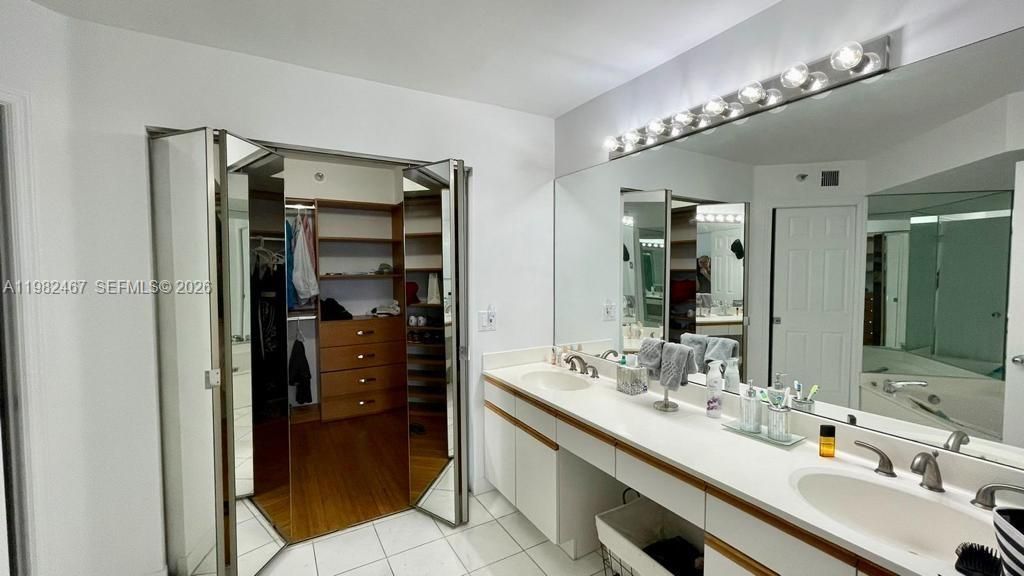 3500 Mystic Pointe Dr , Unit 3103, Aventura, FL 33180 Photo