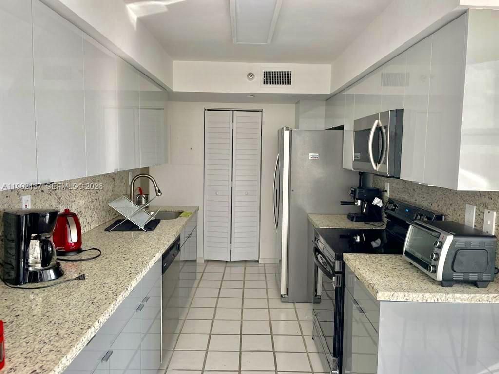 3500 Mystic Pointe Dr , Unit 3103, Aventura, FL 33180 Photo