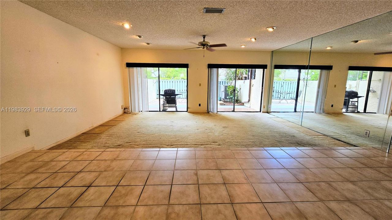 8709 NW 35th St, Unit 5, Coral Springs, FL 33065 Photo