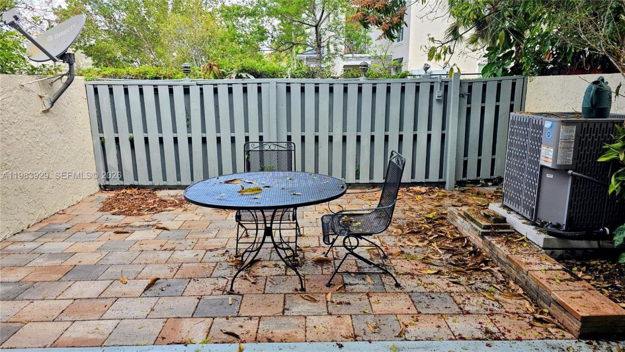 8709 NW 35th St, Unit 5, Coral Springs, FL 33065 Photo