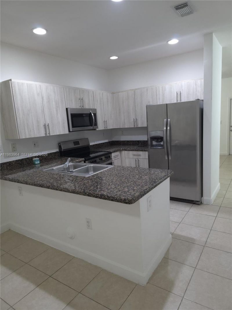 11357 SW 230th Ter , Miami, FL 33170 Photo