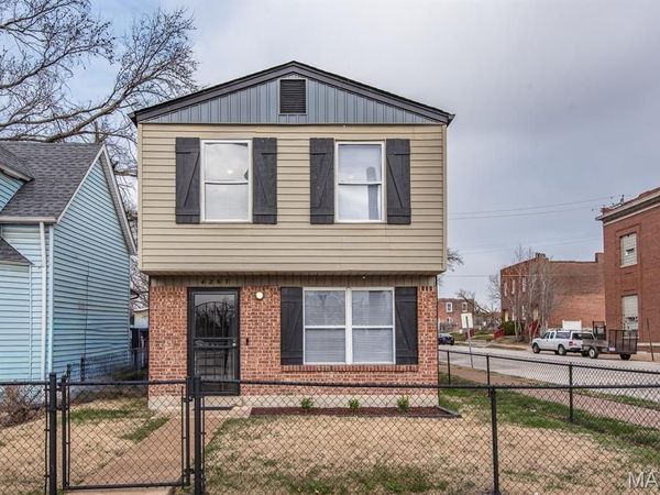 4267 Fair Avenue , St Louis, MO 63115