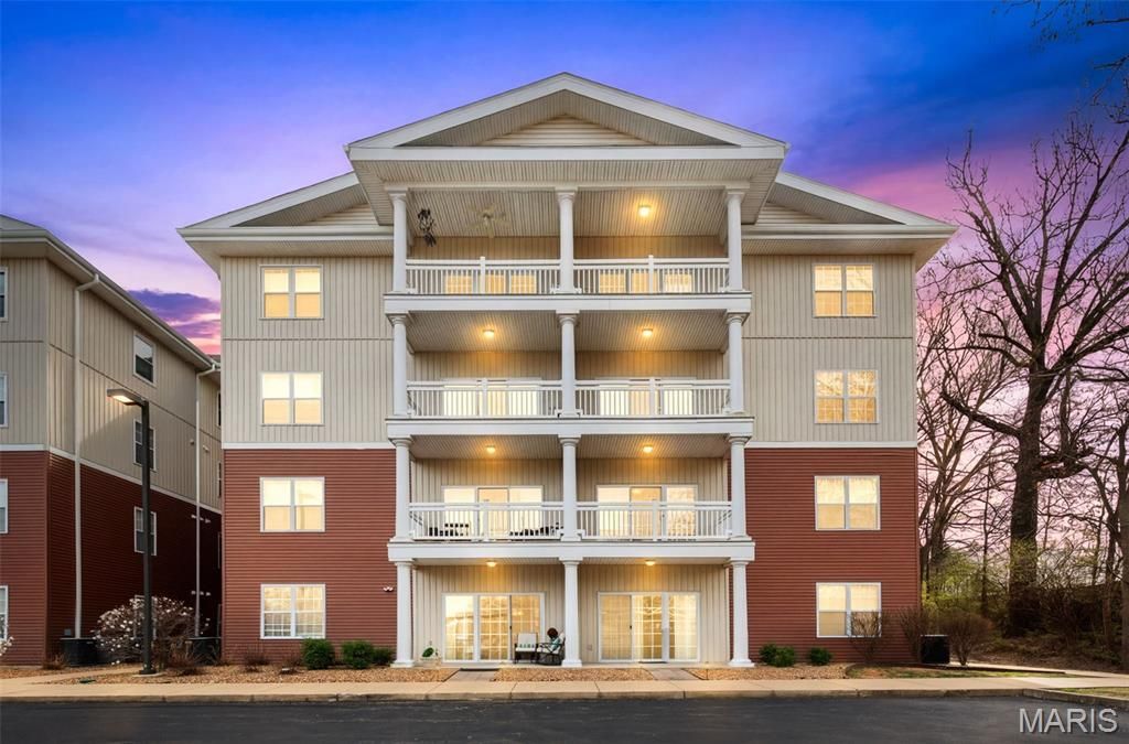 1507 S Old Highway 94, Unit 104, Saint Charles, MO 63303 Main Photo