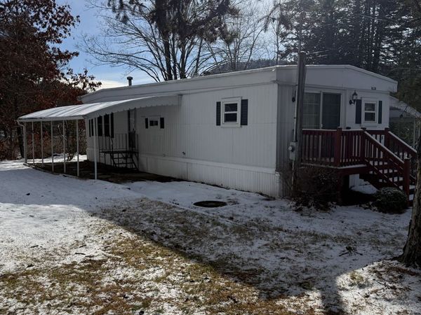 4 Center Street, Brimfield, MA 01010