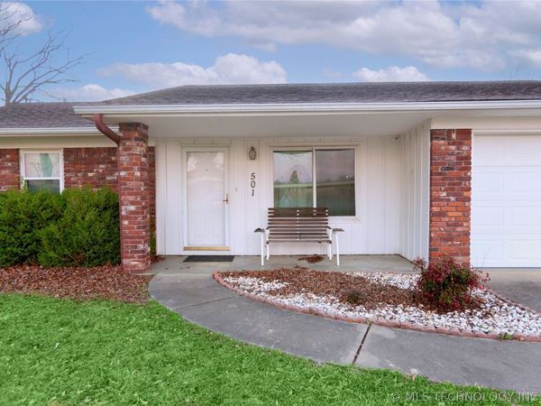 501 NE 6th Street , Stigler, OK 74462