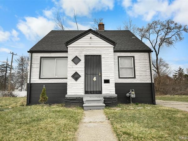 17028 W Chicago Street, Detroit, MI 48228