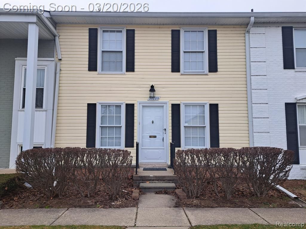 37025 Brynford Drive, Clinton Township, MI 48036 Main Photo