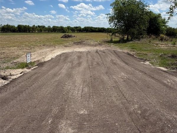 8571 Pecan Road , Troy, TX 76579