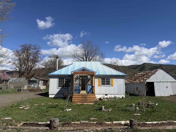 203 N Berkley St., Council, ID 83612