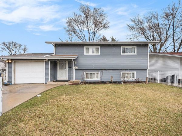 1241 S Elmwood Avenue , Waukegan, IL 60085