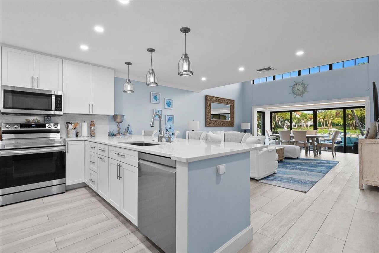 2359 Treasure Isle Drive, Unit 31, Palm Beach Gardens, FL 33410 Photo