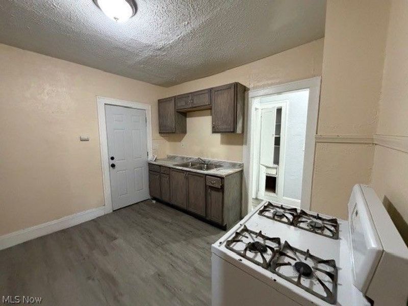 3641 E 147th Street, Cleveland, OH 44120 Photo 11