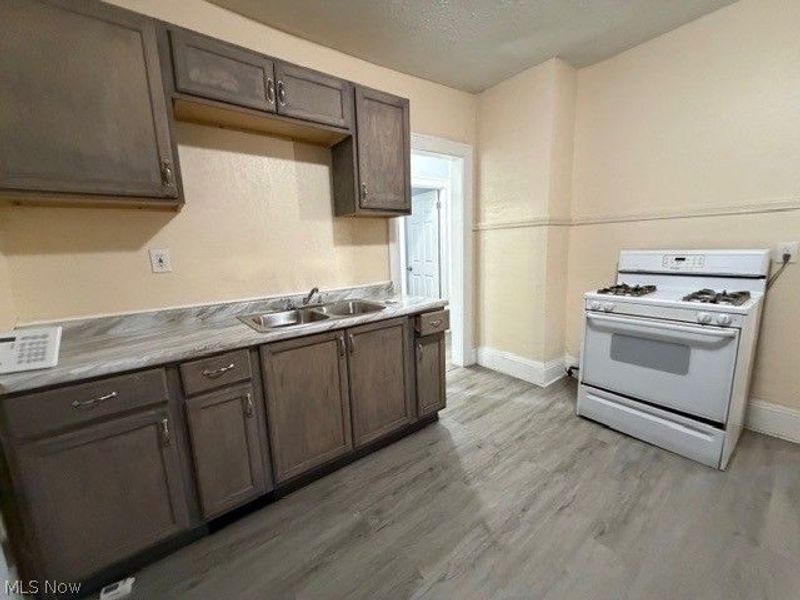 3641 E 147th Street, Cleveland, OH 44120 Photo 14