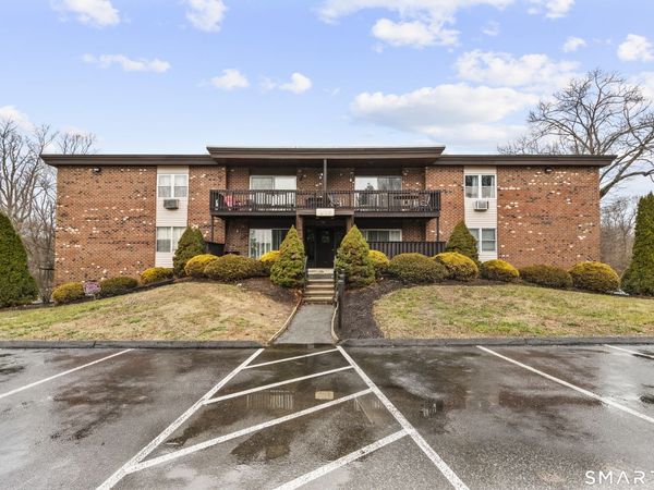 79 Balance Rock, Unit APT 8, Seymour, CT 06483