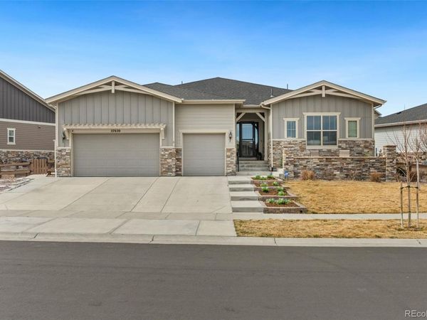 27620 E Lakeview Drive, Aurora, CO 80016