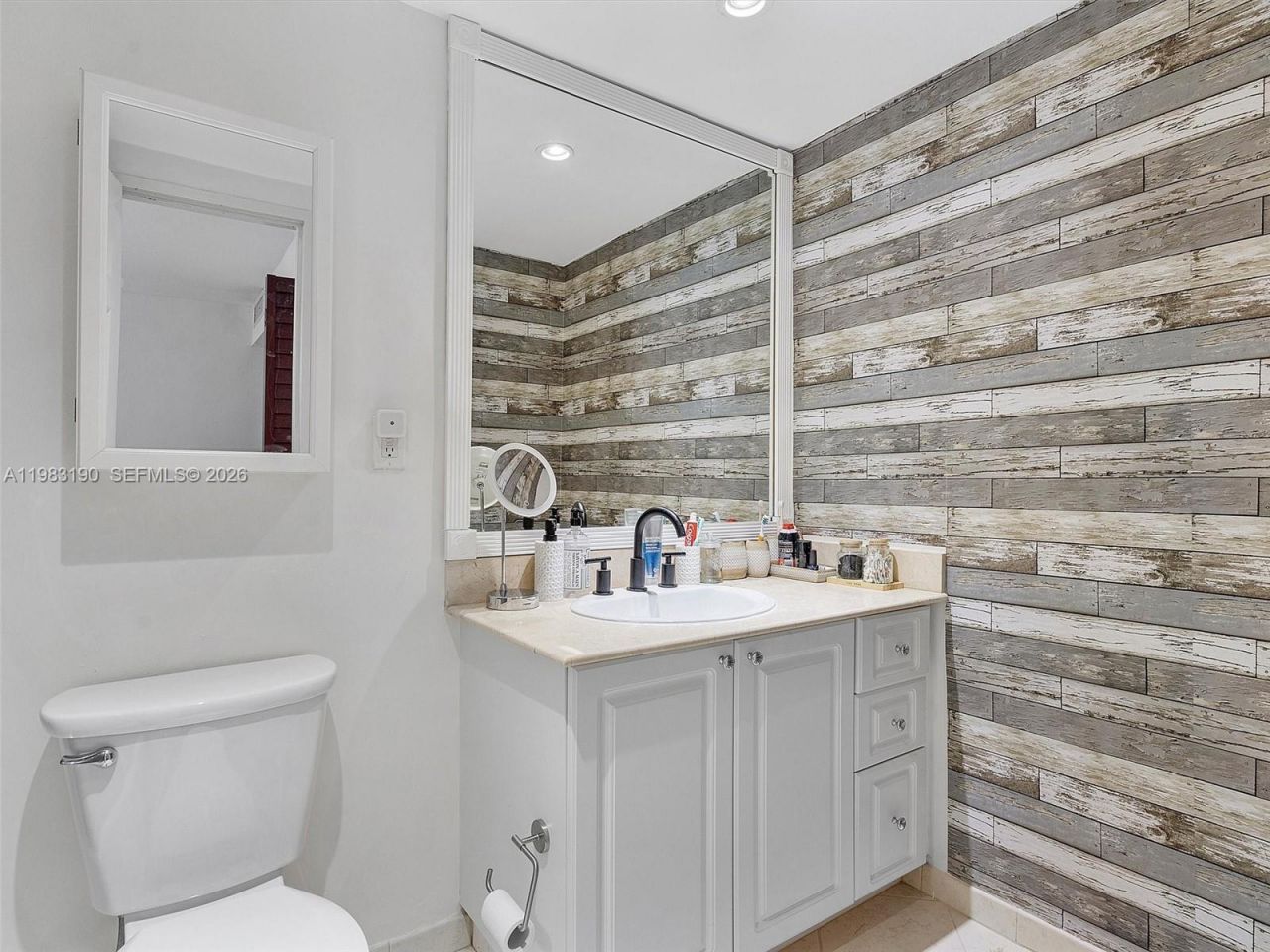 10350 W Bay Harbor Dr , Unit 4V, Bay Harbor Islands, FL 33154 Photo