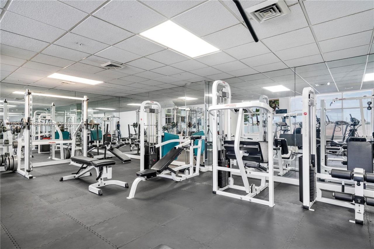 10350 W Bay Harbor Dr , Unit 4V, Bay Harbor Islands, FL 33154 Photo