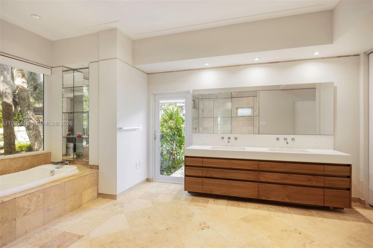 9000 Arvida Dr , Coral Gables, FL 33156 Photo