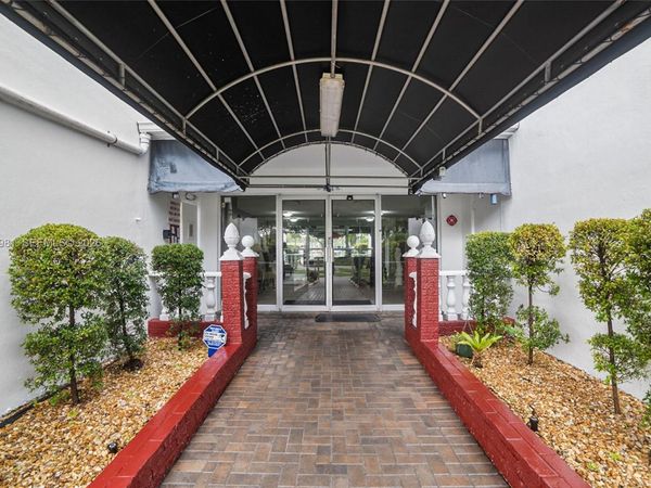 4851 NW 21st St, Unit 107, Lauderhill, FL 33313