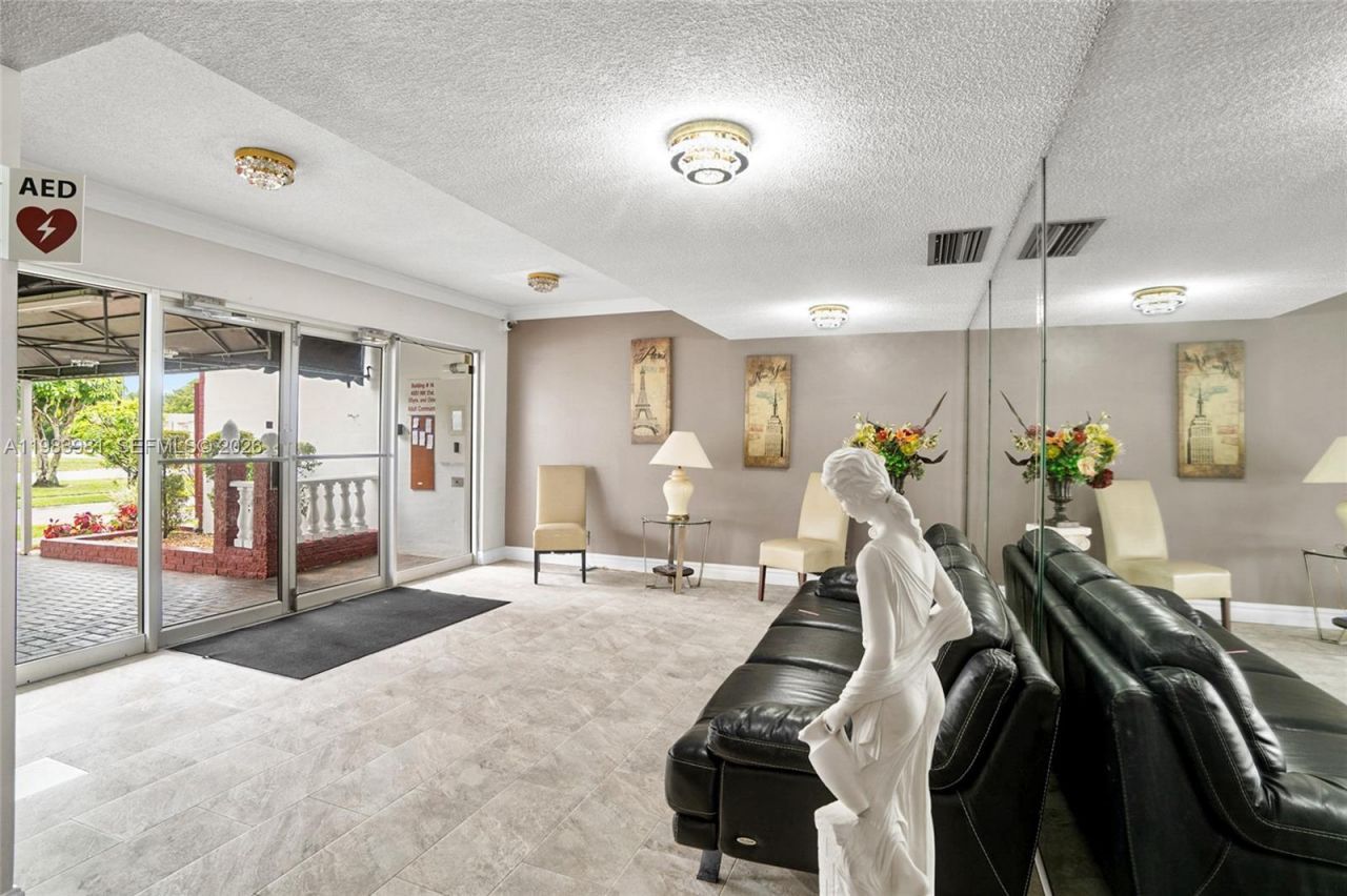 4851 NW 21st St, Unit 107, Lauderhill, FL 33313 Photo