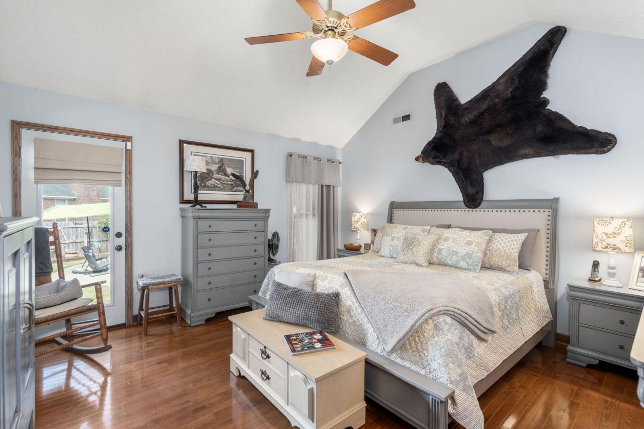 405 Factors Walk Photo 24