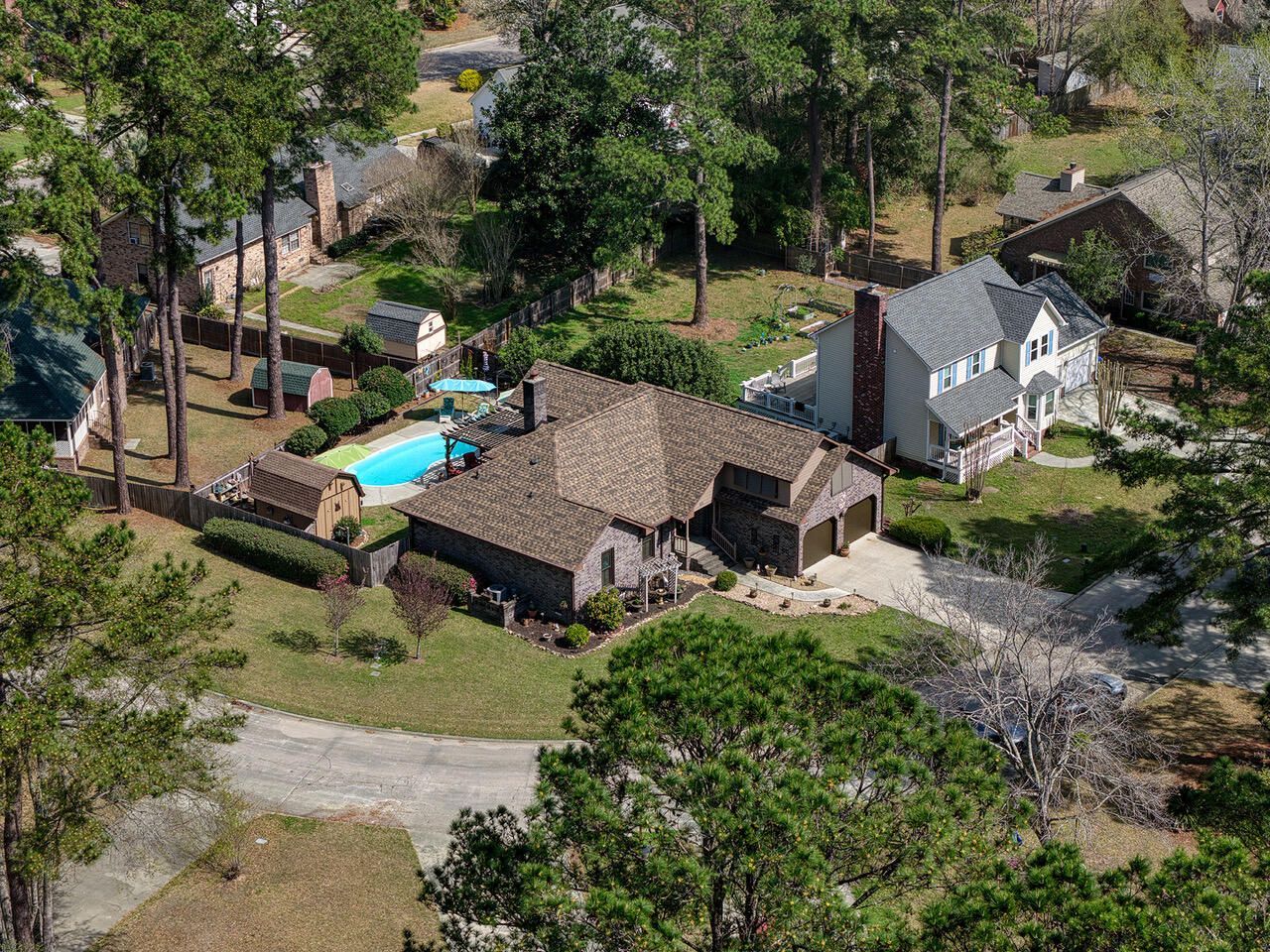 405 Factors Walk Photo 4