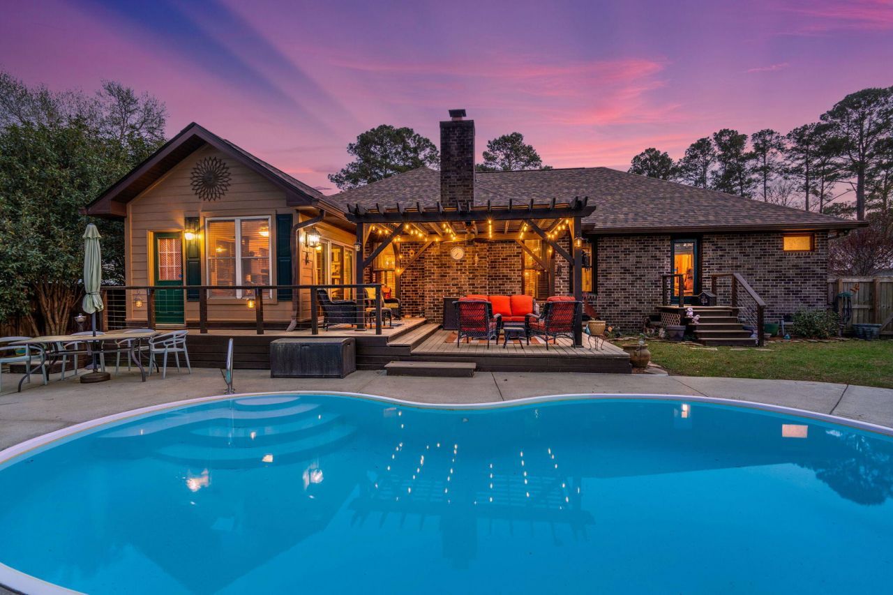 405 Factors Walk Photo 40